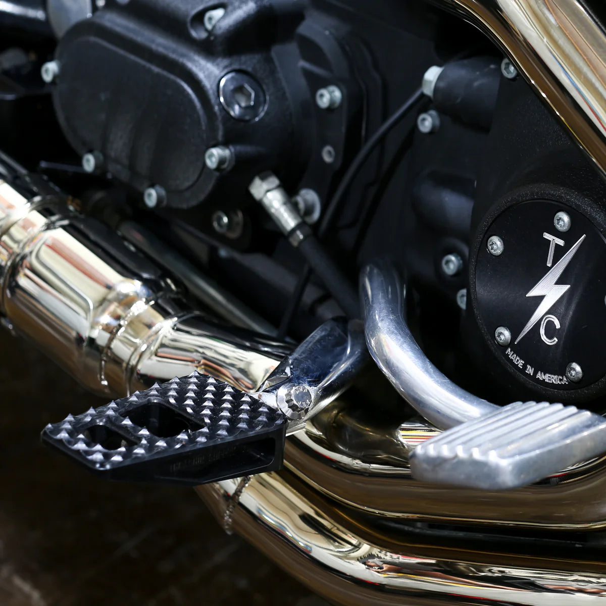 Thrashin Supply Co. Militant Footpegs | Front/Rear | Dyna / FXR / Sportster / Softail / Touring